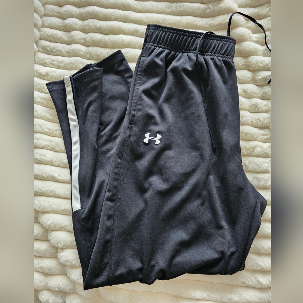 Under Armour Loose All Season Gear Pockets Ankle Zip Black Track Pants